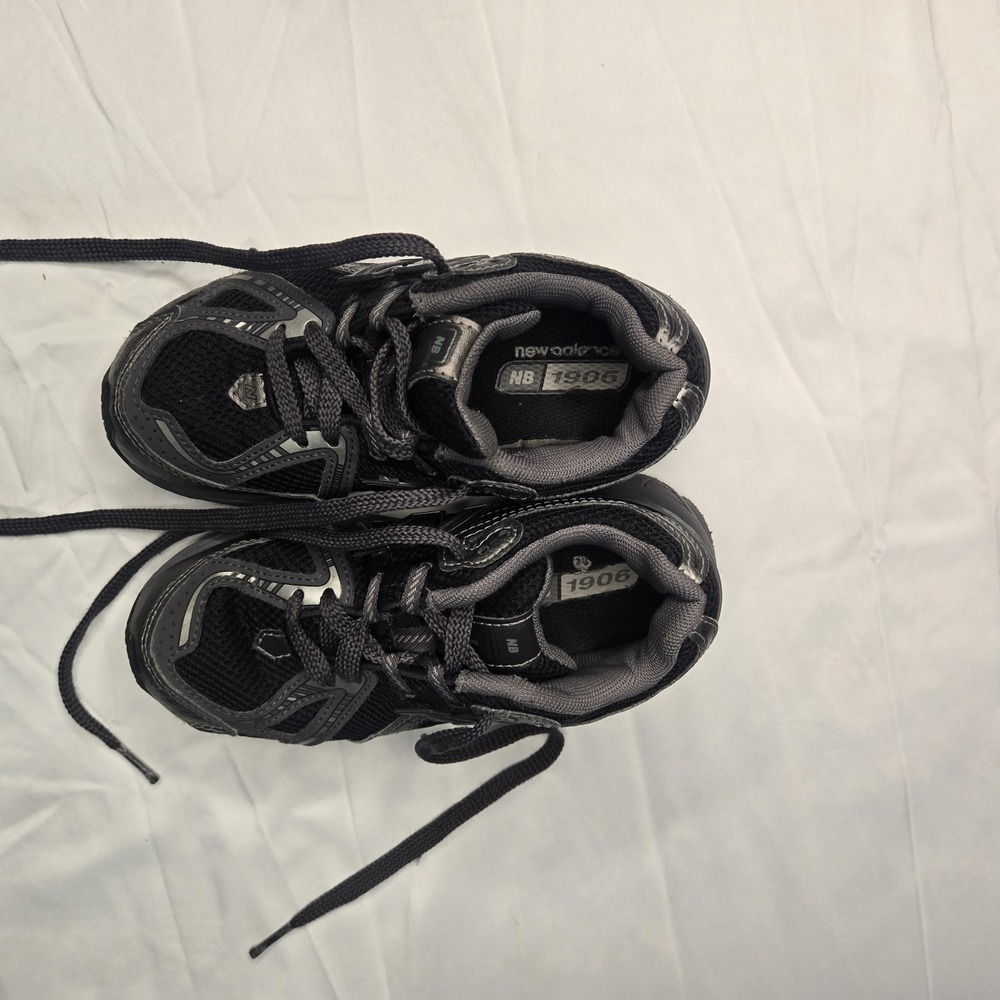 New Balance Boys 1906 Sneakers Mesh Grey Black PC1906CG Size 13 Kids - Picture 7 of 8
